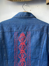 Load image into Gallery viewer, 1970s Embroidered Denim Jacket
