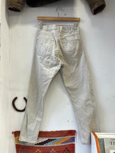 Load image into Gallery viewer, 1960s/70s Levi’s Big E White Tab
