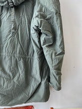 Load image into Gallery viewer, 1982 USAF N-3B Cold Weather Parka
