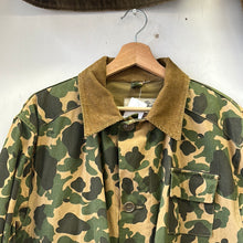 Load image into Gallery viewer, 1950s/60s Bobcat Camo Hunting Jacket

