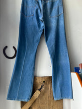Load image into Gallery viewer, 1970s Flare Denim 32×34
