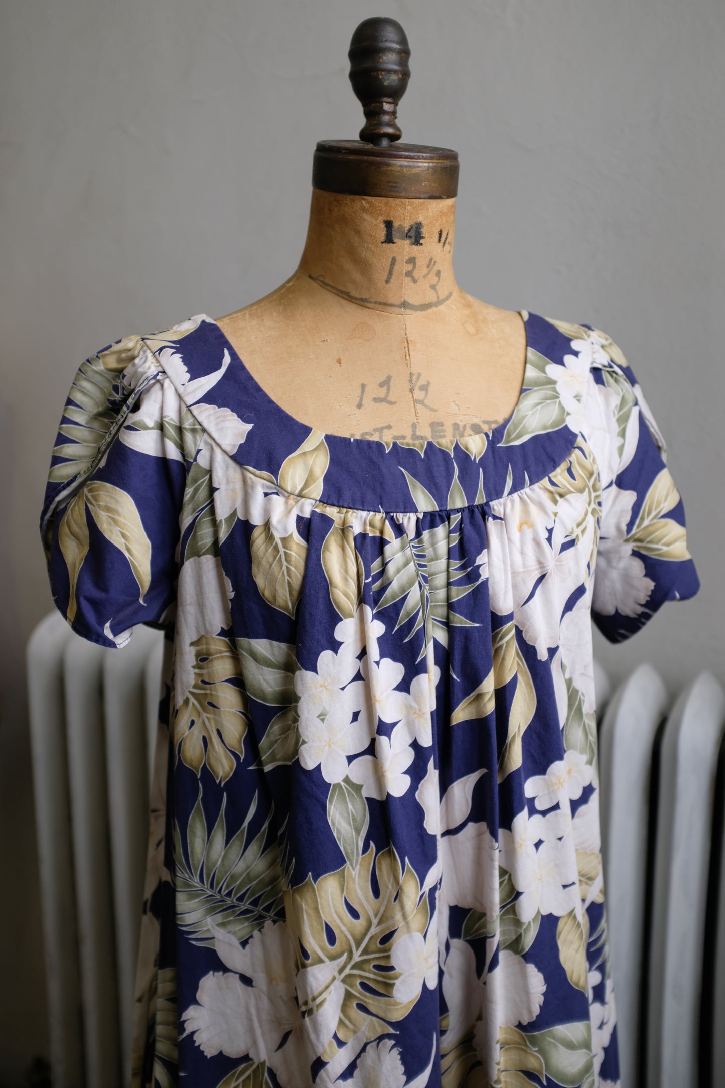 1980s Hawaiian Dress