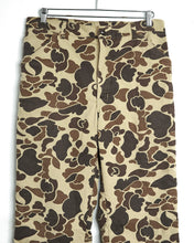 Load image into Gallery viewer, 1980s Insulated Walls Duck Camo Trousers Size 33
