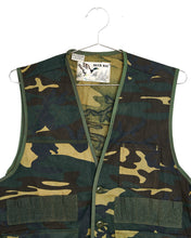 Load image into Gallery viewer, Duck Bay Woodland Camo Vest

