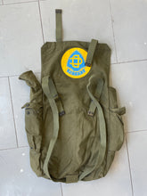 Load image into Gallery viewer, 50s/60s Canadian Civil Defense First Aid Field Bag
