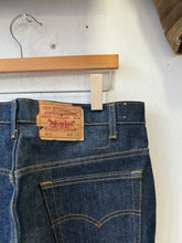 Load image into Gallery viewer, 1990s Deadstock Levi&#39;s 517 36x36
