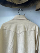 Load image into Gallery viewer, 1970s Lee Corduroy Western Shirt
