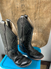 Load image into Gallery viewer, Old West Cowboy Boots - Black - 6/6.5 W
