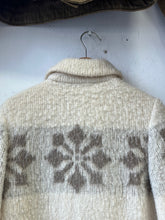 Load image into Gallery viewer, 1970s Eddie Bauer Wool Zip Up Sweater
