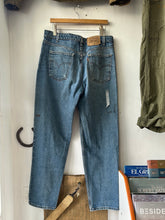 Load image into Gallery viewer, Levi&#39;s 550 Orange Tab 34x30
