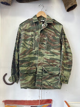 Load image into Gallery viewer, 1980s French Lizard Camo M64 Field Jacket
