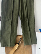 Load image into Gallery viewer, 1970 OG-107 Cotton Sateen Trousers - 28×30 - Deadstock
