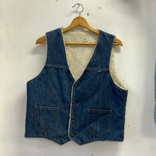 Load image into Gallery viewer, 1970s Nelson Denim Vest
