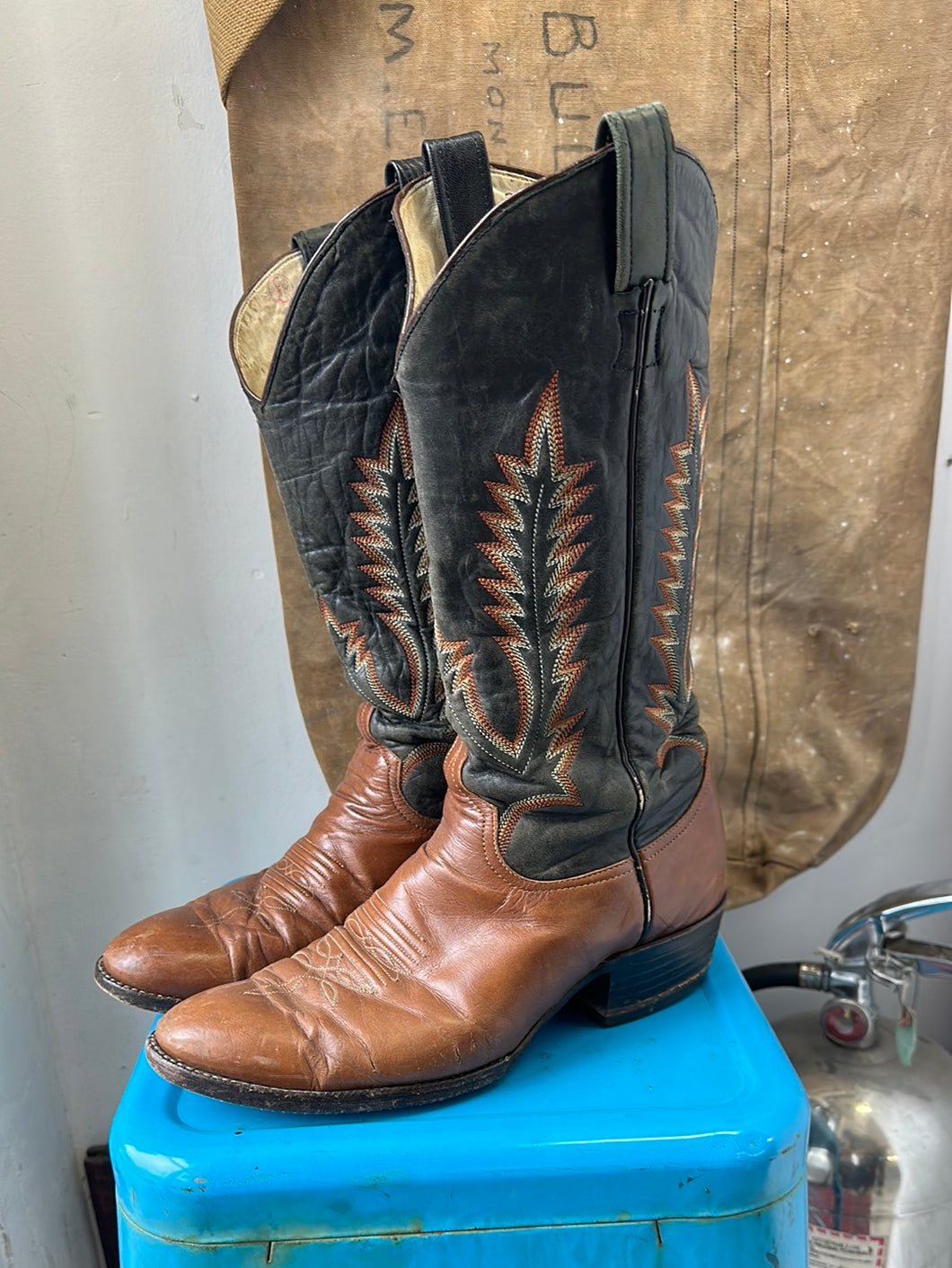 Larry Mahan’s Cowboy Boots - Size 9 M 10.5 W