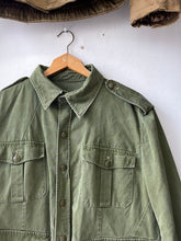 Load image into Gallery viewer, 1950s/&#39;60s Canadian Army Bush Jacket

