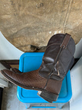 Load image into Gallery viewer, Laredo Cowboy Boots - Brown - Size 7 M 8.5 W
