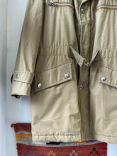 Load image into Gallery viewer, 1970s Beige Winter Down Coat
