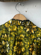Load image into Gallery viewer, 1960s Ui Maikai Hawaiian Shirt
