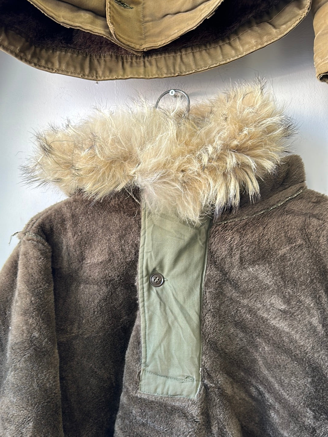 1940s M1943 Pile Liner w/ Coyote Fur Collar