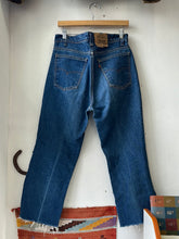 Load image into Gallery viewer, 1970s Orange Tab Levi&#39;s 517s - 33x26
