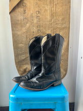 Load image into Gallery viewer, Laredo Roper Boots - Black - Size 7 M 8.5 W
