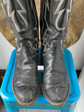 Load image into Gallery viewer, Rusty Franklin Cowboy Boots - Tall Black - Size 11 M
