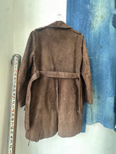 Load image into Gallery viewer, 1970s Victoria Leather Trench
