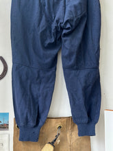 Load image into Gallery viewer, 1950s USAF E-1A Air Crew Trousers
