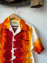 Load image into Gallery viewer, 1960s Ui-Maikai Hawaiian Shirt
