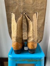 Load image into Gallery viewer, Ostrich Cowboy Boots - Cream/Brown - Size 9/10 M
