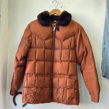 Load image into Gallery viewer, 1970s Comfy Goose Down Coat
