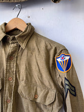 Load image into Gallery viewer, 1940s US WW2 Uniform Wool Shirt
