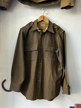 Load image into Gallery viewer, 1940s U.S. Military Wool Shirt
