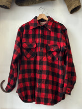 Load image into Gallery viewer, 1950s Soo Woolen Mills Plaid Shirt
