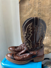 Load image into Gallery viewer, Justin Cowboy Boots - Black/Brown - Size 8 M 9.5 W
