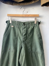 Load image into Gallery viewer, 1960s OG-107 Type-1 Cotton Sateen Trouser - 26-28x29
