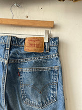Load image into Gallery viewer, 1990s Levi’s 517 32×26

