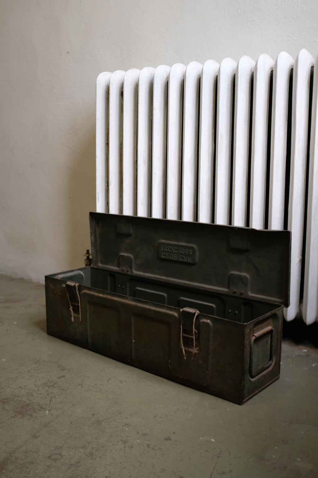 1944 Canadian Military Trunk