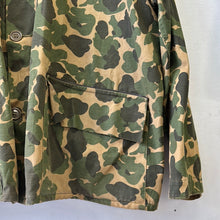 Load image into Gallery viewer, 1950s/60s Bobcat Camo Hunting Jacket
