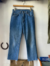 Load image into Gallery viewer, 1980s Levi’s 619 27x26

