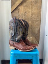 Load image into Gallery viewer, Mexico Crocodile Cowboy Boots - Size 9 M 10.5 W
