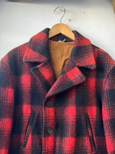 Load image into Gallery viewer, 1940s/50s 30oz Wool Plaid Sportswear Jacket
