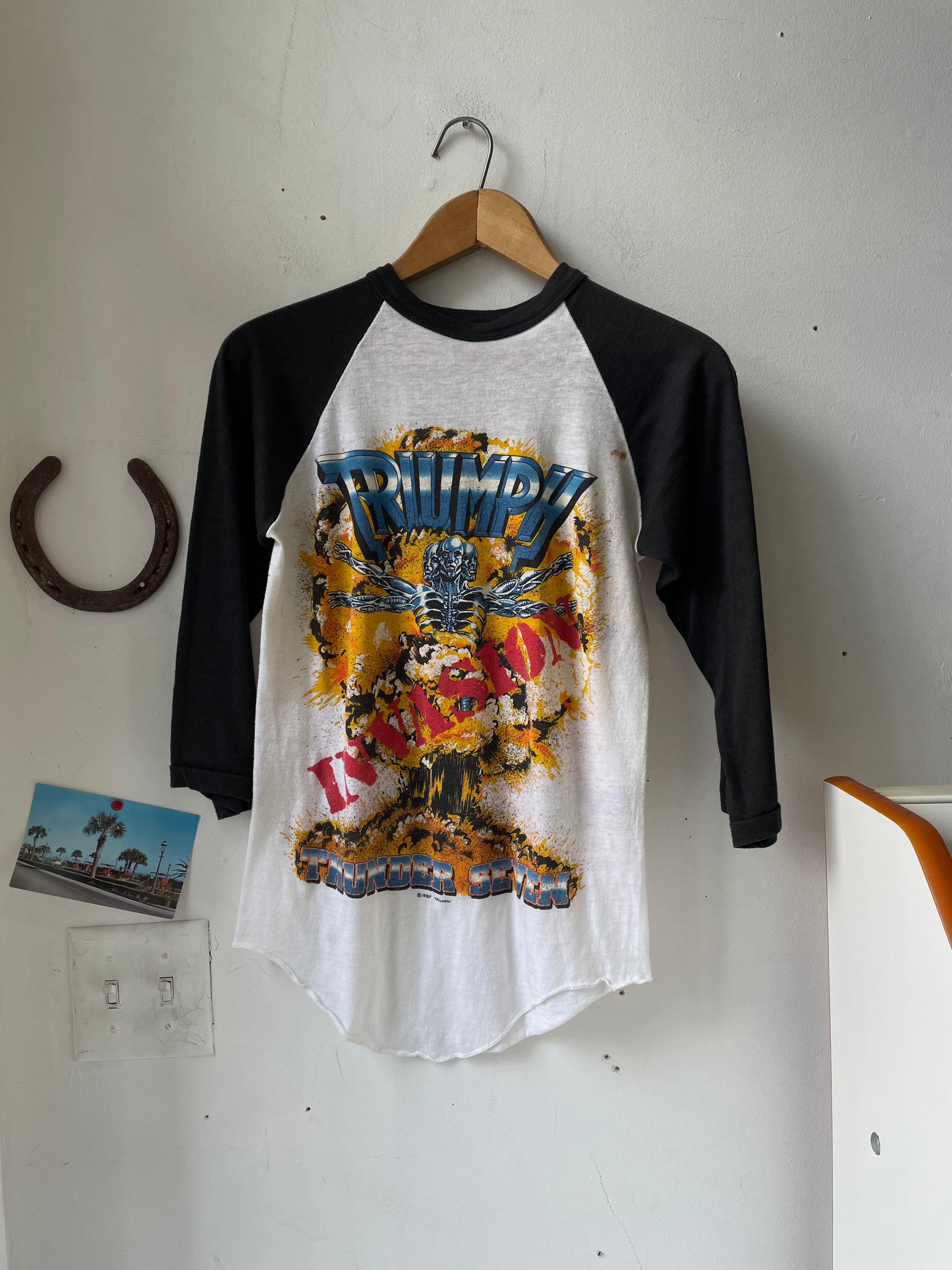 80年代ヴィンテージ TRIUMPH THUNDER SEVEN Tシャツ 80年代ヴィンテージ TRIUMPH THUNDER SEVEN Tシャツ