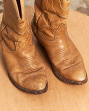 Load image into Gallery viewer, Cowboy Boots - Tall Light Tan Size 9.
