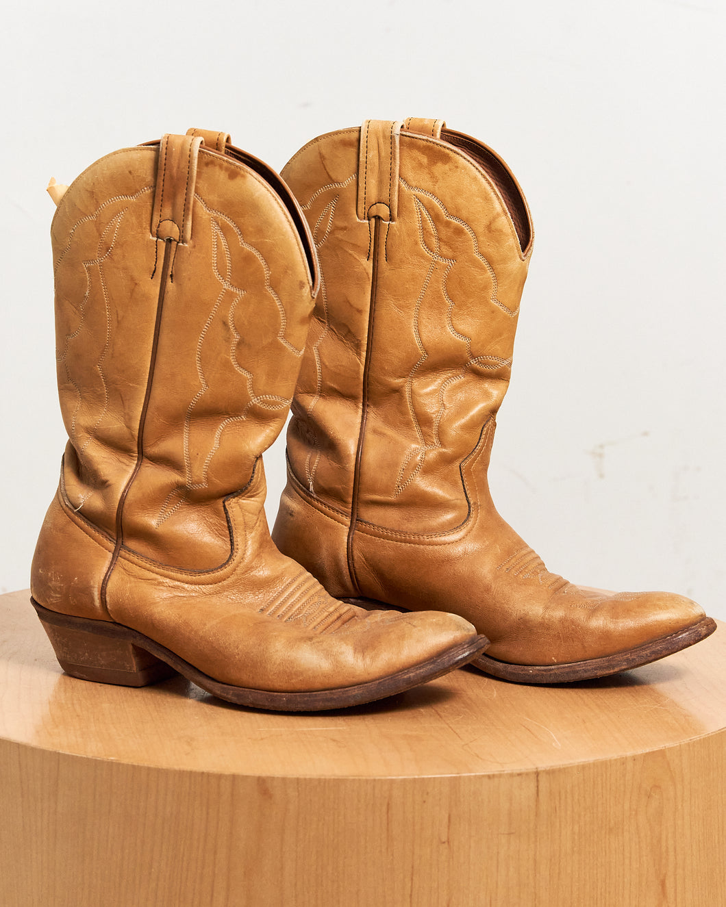 Cowboy Boots - Tall Light Tan Size 9.