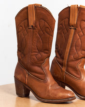 Load image into Gallery viewer, Cowboy Boots - Brown Heeled Size 8
