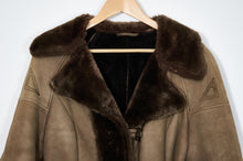 Load image into Gallery viewer, Triangle Stitch Fur Trench
