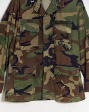 Load image into Gallery viewer, 1995 US Marines Woodland Coat
