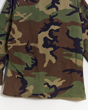 Load image into Gallery viewer, 1995 US Marines Woodland Coat
