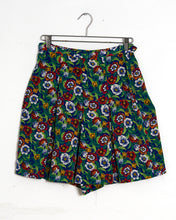 Load image into Gallery viewer, 1980s Floral Top &amp; Shorts Set
